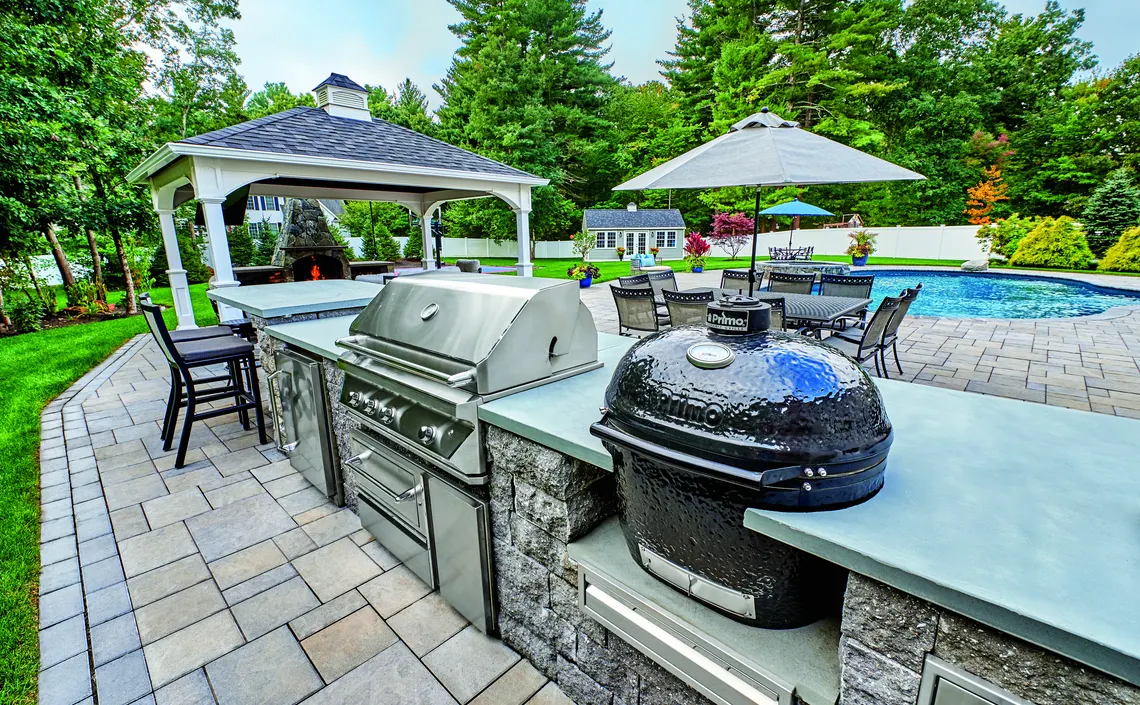Built-In Grills at Evergreen Landscape Supply, Branford CT