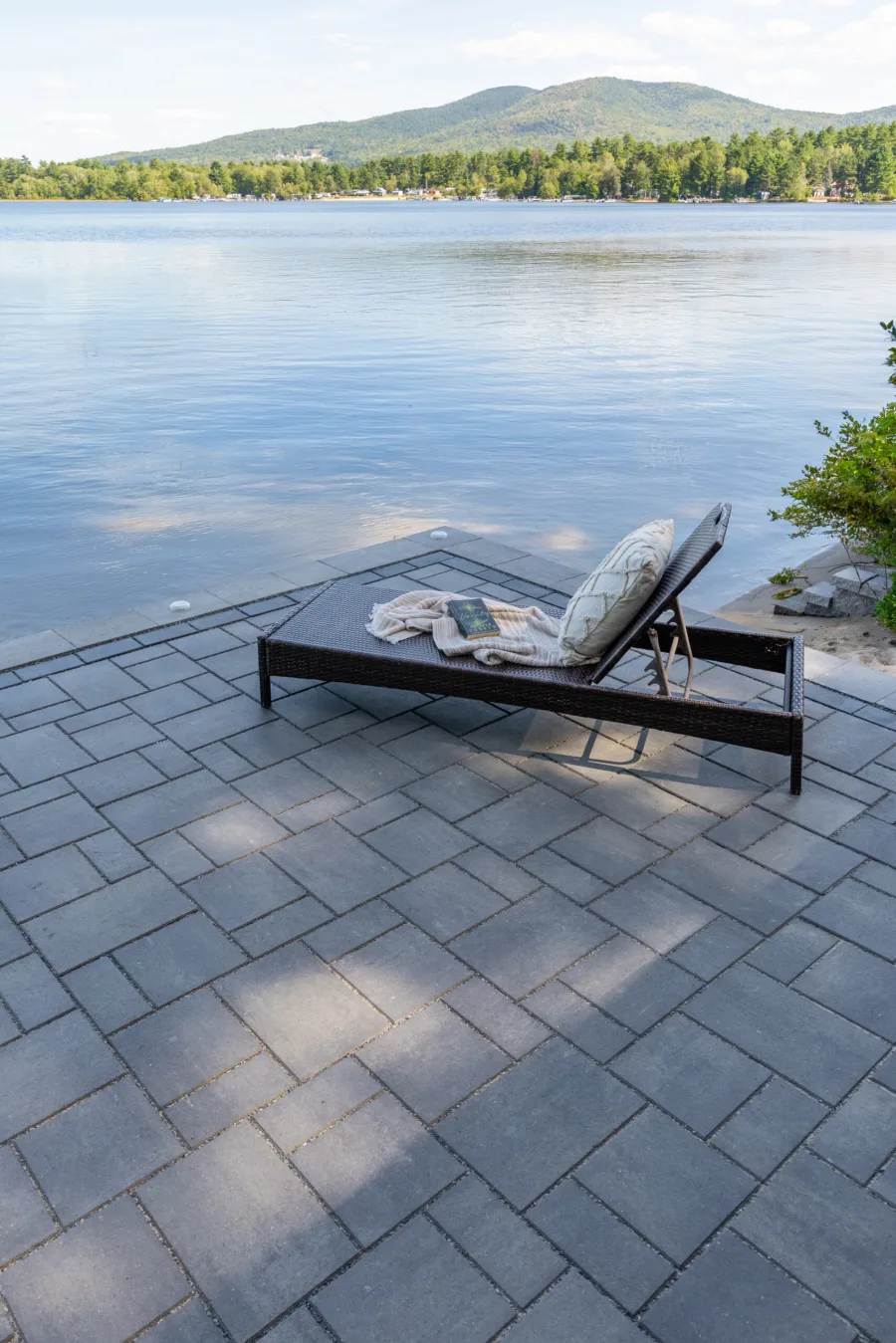 Ideal Andover Collection Smooth paver driveway in Branford, CT